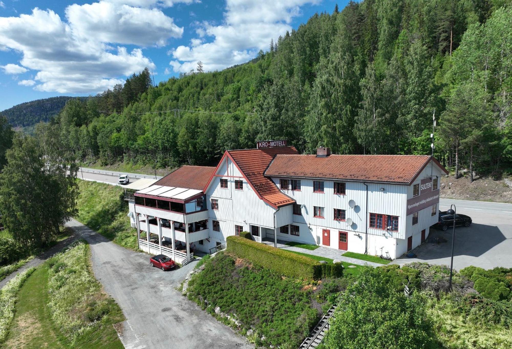 Kroderen Kro & Motel As Hamremoen 外观 照片